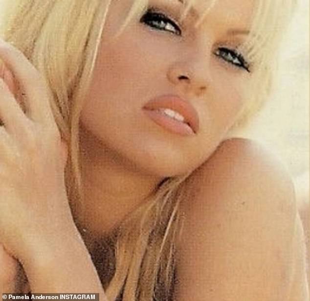 Offline online!  Pamela Anderson announced that she will quit social media after finding an inspiration in nature