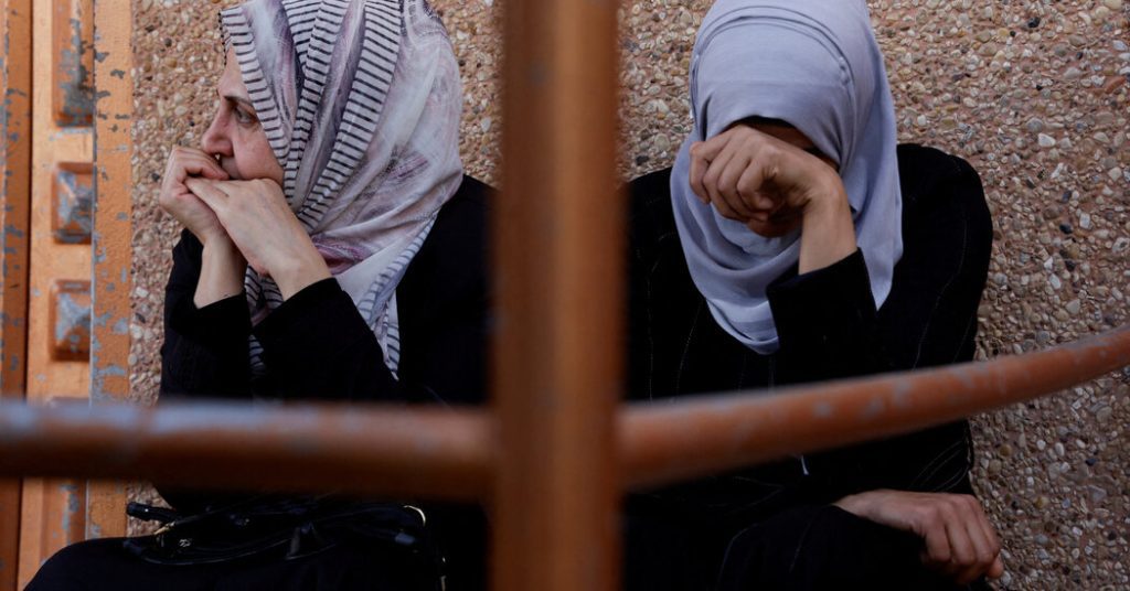 Gli attacchi israeliani uccidono dozzine a Gaza, afferma il Ministero della Salute